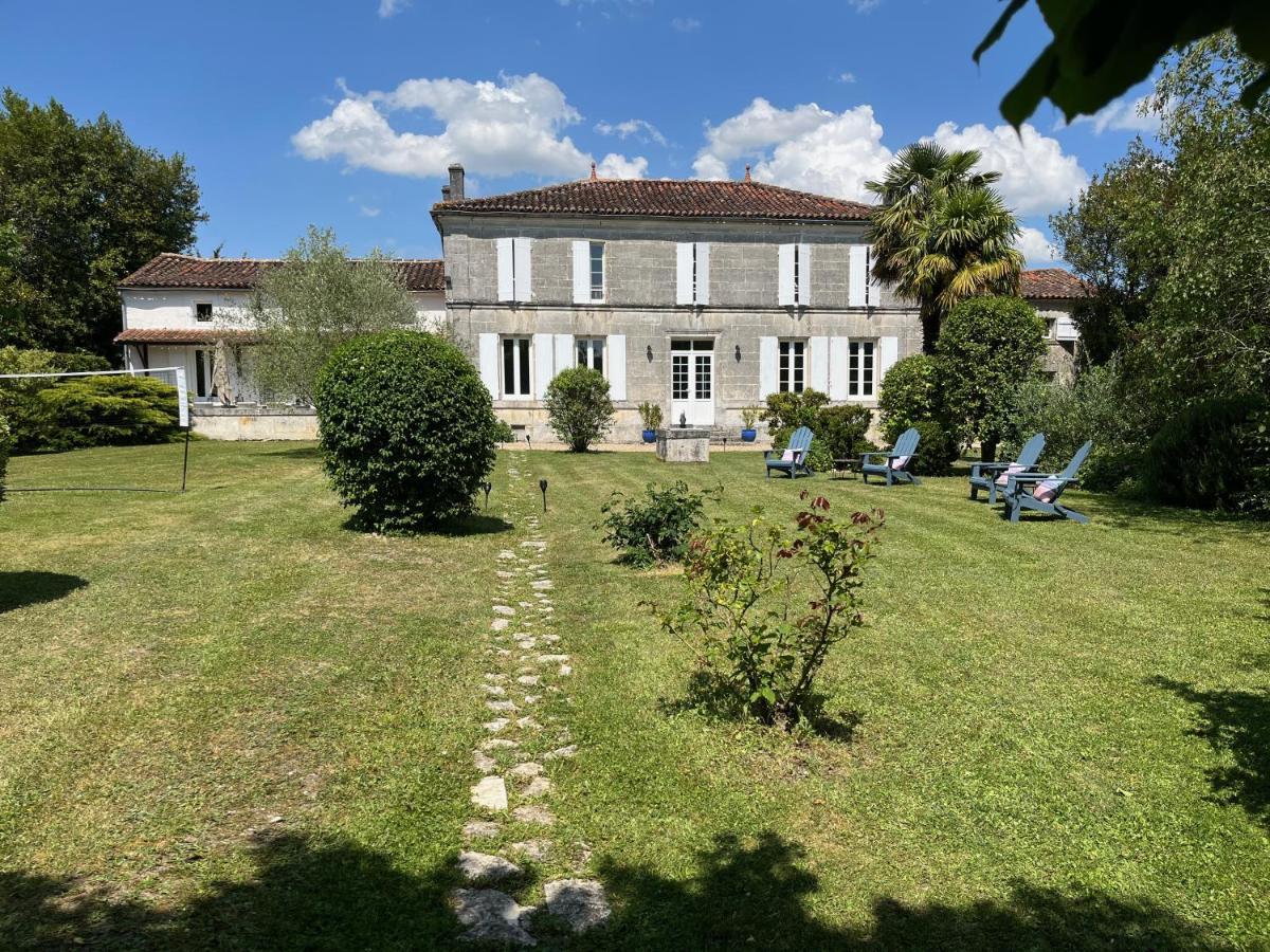 1854 Chassors Villa Exterior photo
