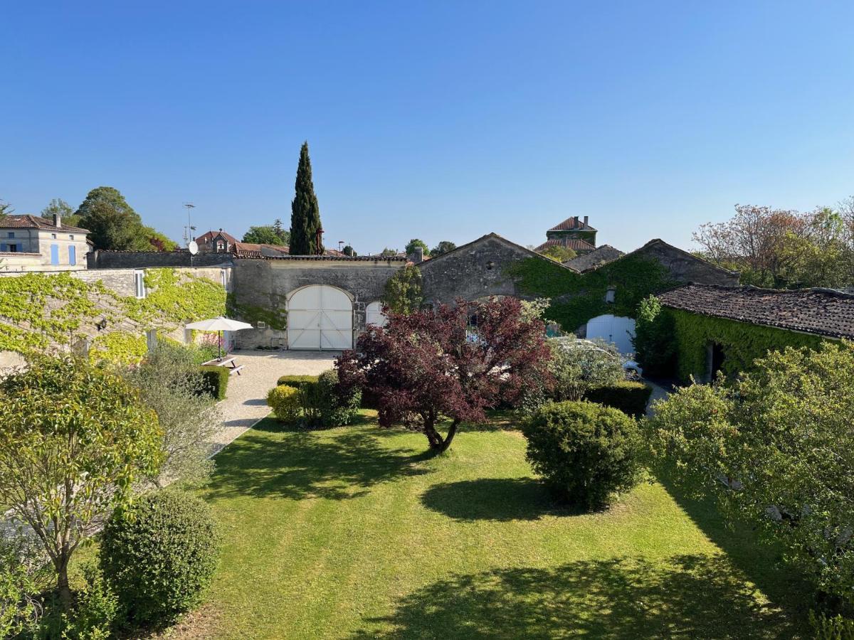 1854 Chassors Villa Exterior photo